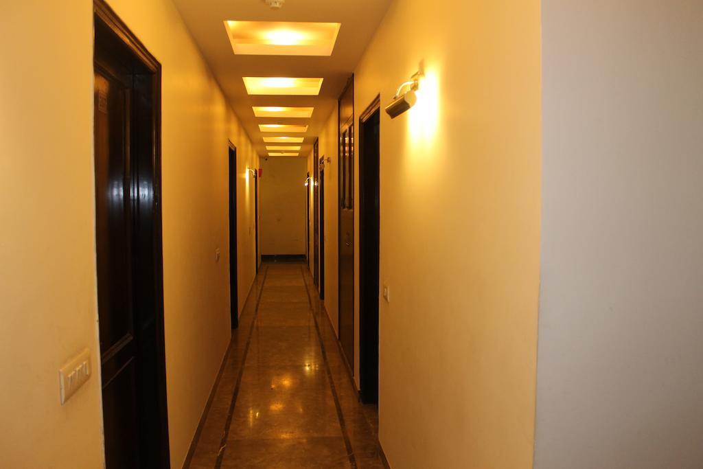 Airport Hotel Jet Inn Suites New Delhi Exterior foto